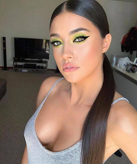 Cele mai sexy fotografii cu Antonia
