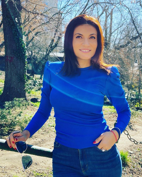 O recunoști? Poza e de acum 25 de ani. Vedeta a divorțat și…