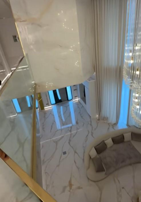 Cum arată casa lui Costel Biju? Palatul manelistului amintește de luxul din Dubai
