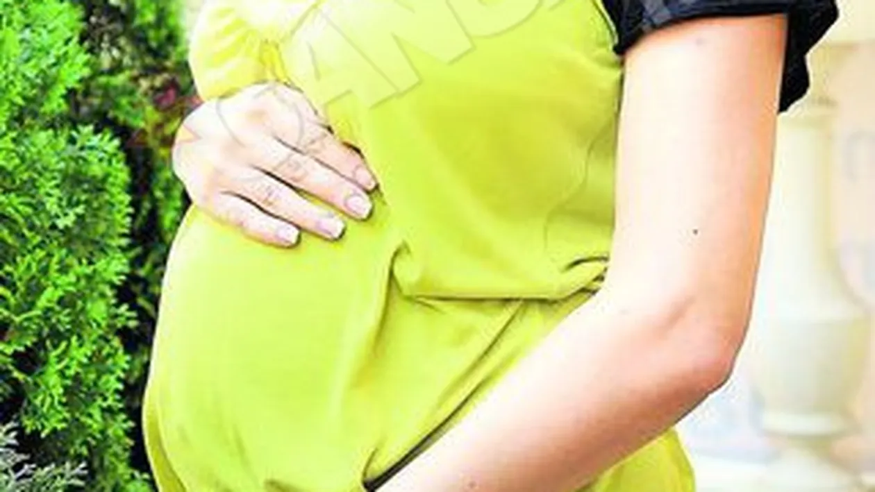 Nicoleta Luciu a inceput sa traga de pe urma sarcinii cu tripleti! Tintuita la pat!