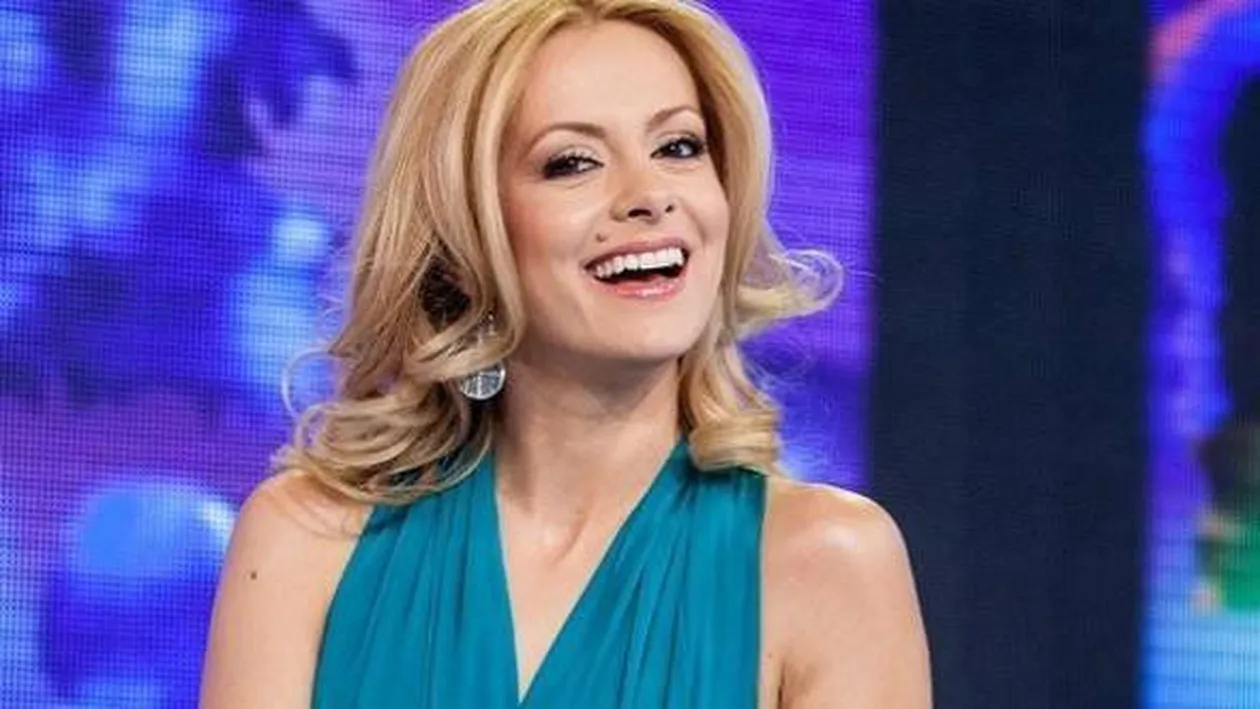 Fotografia cu care Simona Gherghe şi-a isterizat fanii: „Te întorci la emisiune?”