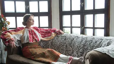 „RomânIA Autentică” sărbătorește Ziua Internațională a Iei la Paris