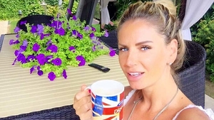 Deşi este însărcinată în 5 luni, ANDREEA BĂNICĂ s-a afişat AŞA! Fanii au rămas cu gura căscată! I s-a văzut tot prin...
