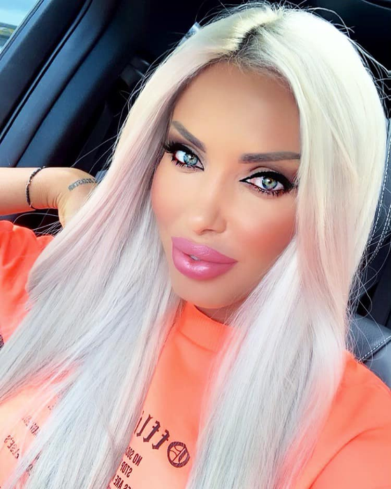 Loredana Chivu, imagini +18 la plajă! A luat bikini cu două numere mai mici și a rămas cu „rușinica” la vedere