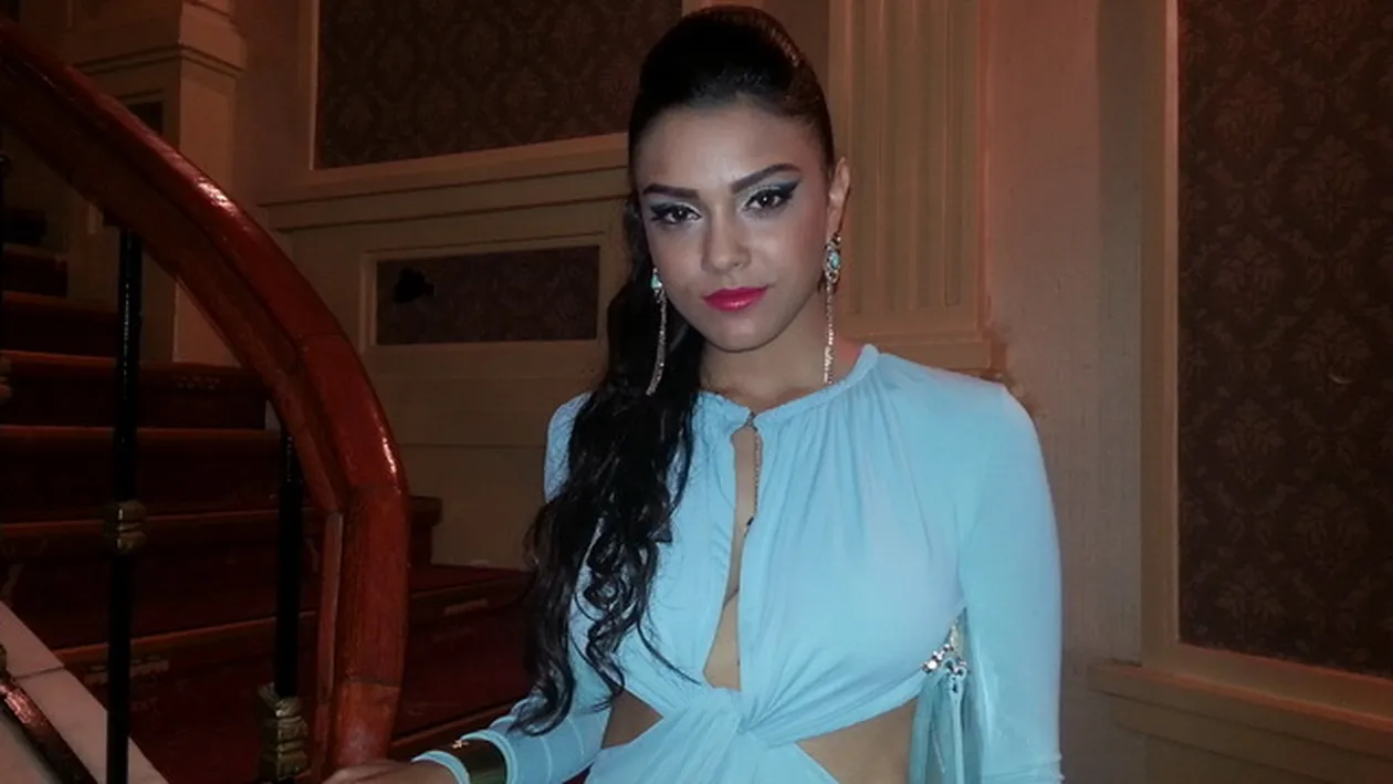 IMAGINI EXCLUSIVE. Asta, da, fata lu' tata! Cat de sexy a imbracat-o Adrian Minune pe fata lui la banchetul de clasa a VIII-a