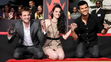 Kristen Stewart si-a aratat chilotii in timpul unui eveniment Twilight!