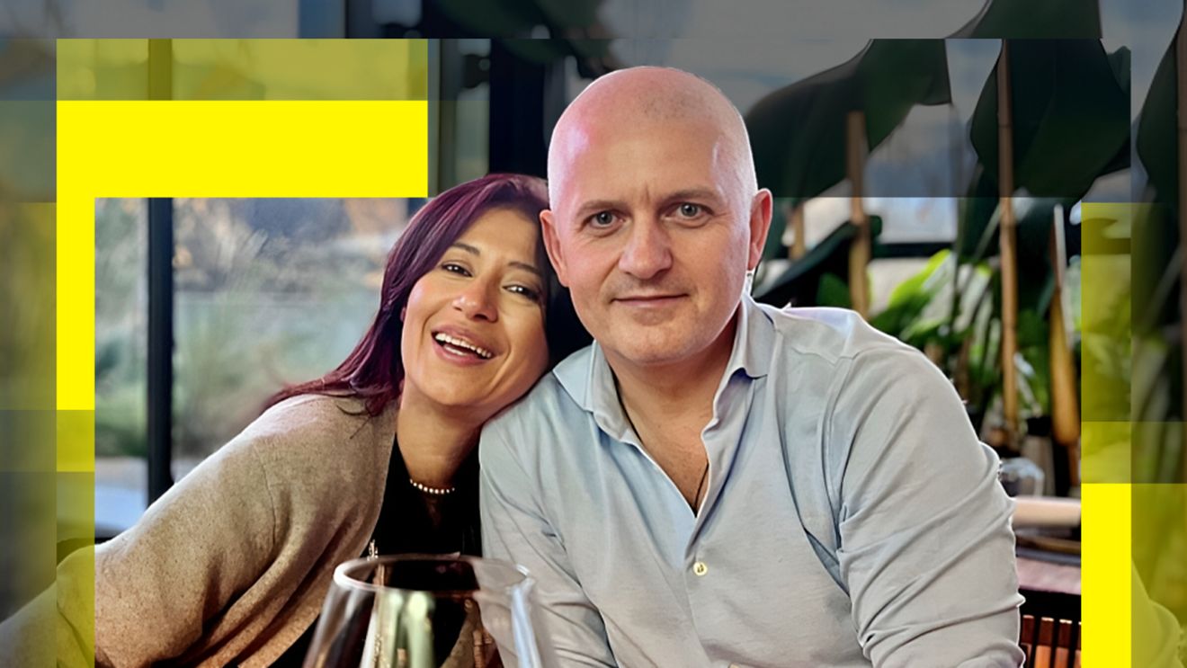 A cerut-o de soție după 20 de ani, iar ea a acceptat! Virgil Ianțu (53 ani) & mama fiicei lui (50 ani) au decis să se căsătorească în secret!