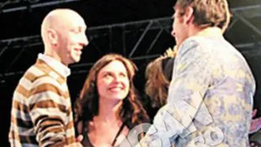 Timisoreanul Claudiu Alvin i-a declarat iubitei dragoste eterna in timpul piesei Romeo si Julieta. A cerut-o in casatorie pe scena teatrului