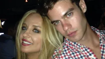 Il vrea si nu prea! Tania Budi s-a distrat toata noaptea cu un frumusel de 20 de ani, apoi i-a frant inima!