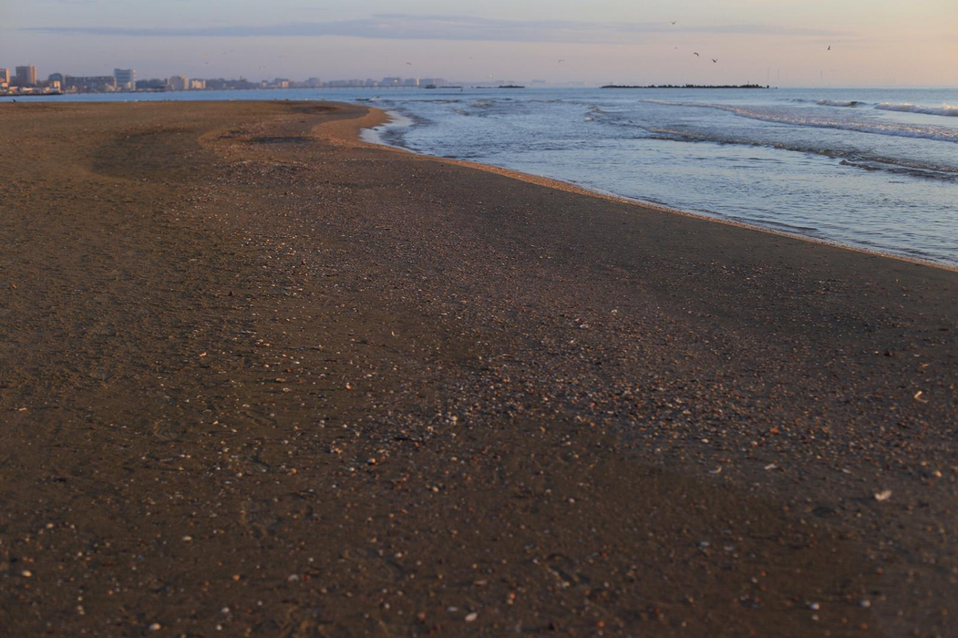 Anul trecut distracțiile erau în toi… Ce se întâmplă acum pe plaja din Mamaia