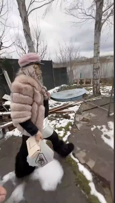 Cum arată casa de pe lac a Sânzianei Buruiană? Aici s-a filmat ”Lia, soția soțului meu”