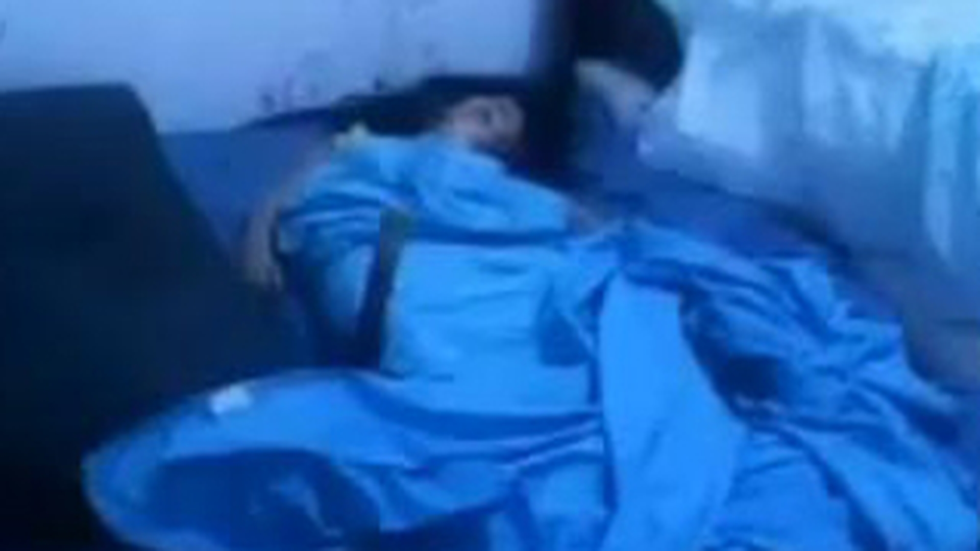 VIDEO SOCANT Si-a omorat sotia mai tanara si cei doi copii, dupa care s-a sinucis!