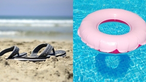 Turiștii își „dezgolesc” buzunarele pe litoral! Cât costă un colac din plastic și o pereche de papuci de plajă în Mamaia