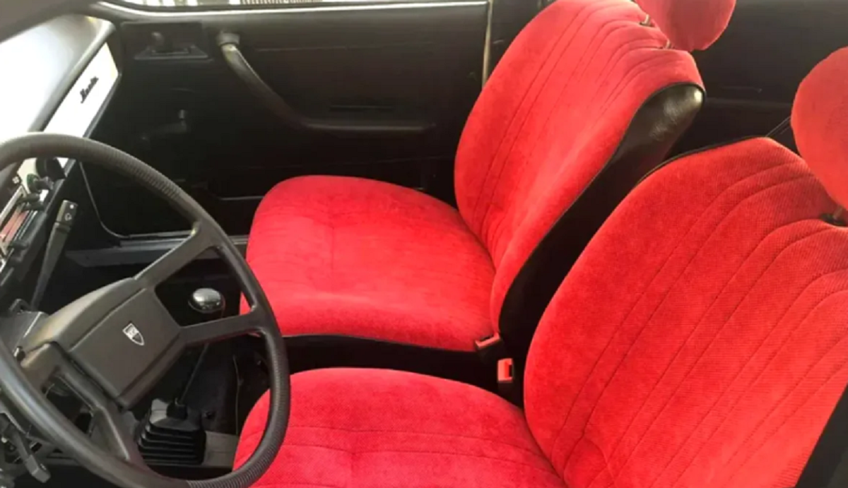Interior Dacia 1410/ Sursă foto: OLX