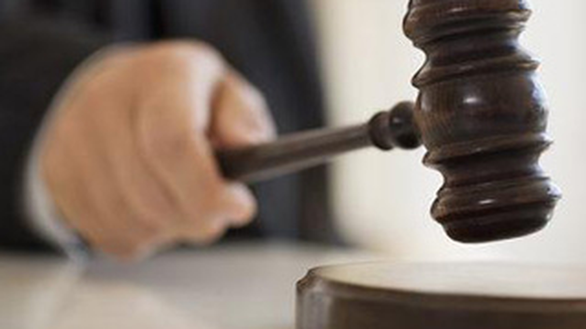 Ce motiv incredibil a invocat! A divortat de nevasta fiindca a fost urata! Judecatorii au fost de acord, iar barbatul a fost despagubit cu 120.000 de dolari