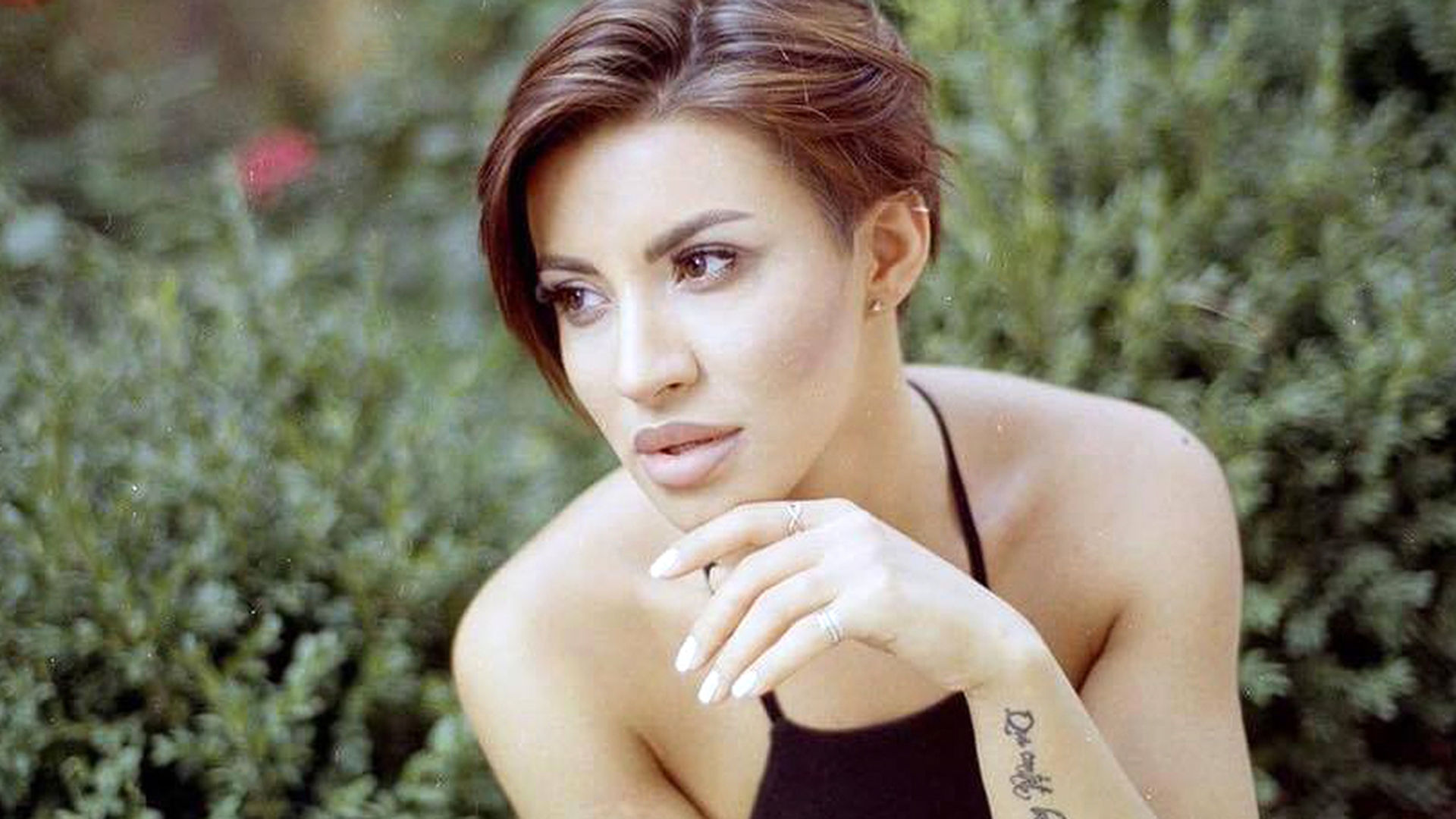 NICOLETA NUCĂ, schimbare radicală de look. A rămas cu părul scurt, dar...