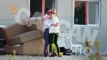 Romanticul ministru Mihai Voicu, tulburat de muzica lui Dan Bittman in bratele unei blonde!