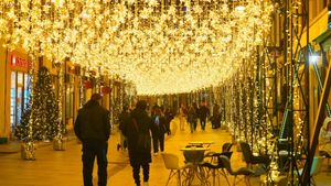 Târguri de Crăciun ieftine în Europa. Un oraș din România e pe listă, cu cazare de 120 de lei/ noapte