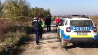 Fetița găsită moartă lângă un cimitir din Arad a fost identificată. Tatăl vitreg este principalul suspect al crimei