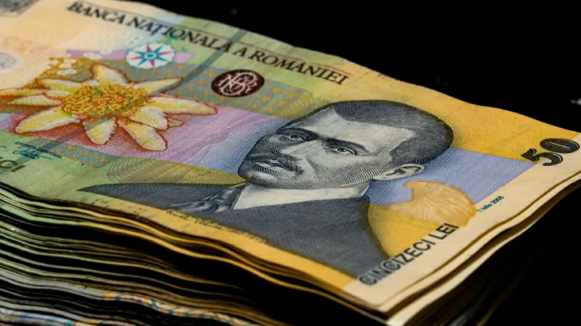 Burse elevi 2026. Ce medii și condiții trebuie să ai ca să primești bani de la stat