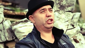 Scandal MONSTRU intre Nicolae Guta si mama Narcisei! "Alergai prin casa, dupa noi, cu un cutit in mana"