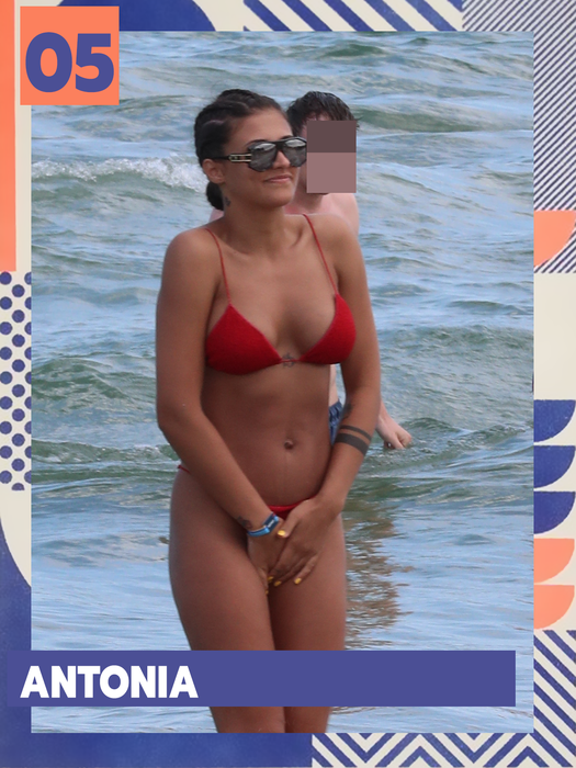 TOP 50 atingeri demne de videochat, în public. Ce locuri ocupă Daniela Crudu, Mihaela Rădulescu, Geanina Ilieș sau Cosmina Păsărin
