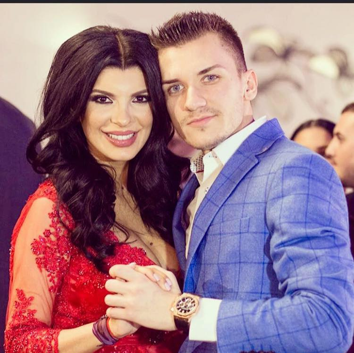 Ce note a obținut fiica Andreei Tonciu în primul an de școală. Reacția virală a vedetei: ”Doamne!”