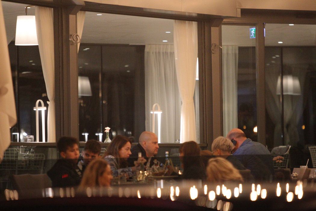 Familia Huidu a ieșit la cină, la un restaurant din Herăstrău