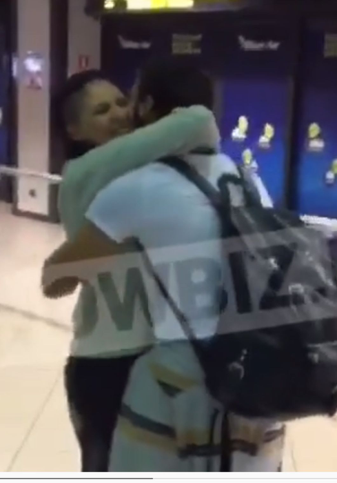 Larisa și Bruce s-au întors în România 
Foto: captură video wowbiz.ro.