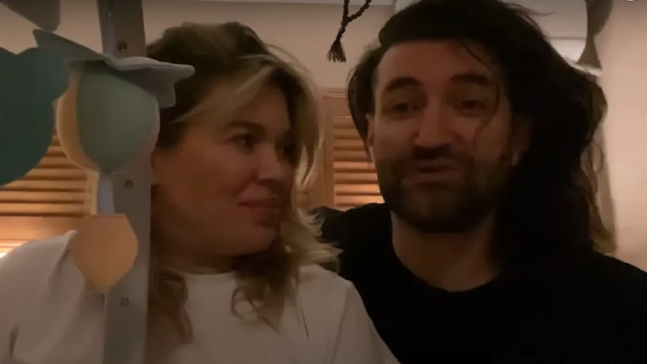 Gina Pistol a născut! Smiley, primele declarații din postura de tătic: „Medicul nostru spune că este perfectă” + prima imagine din spital