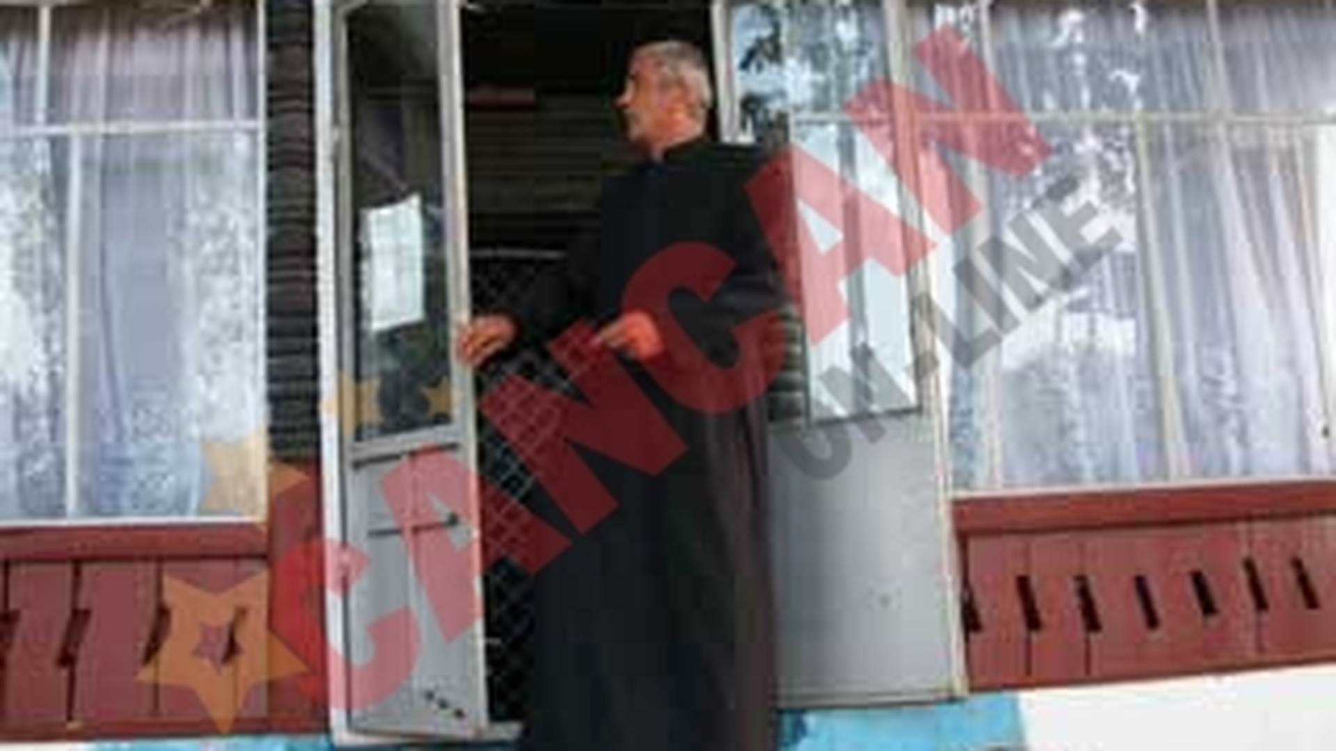 Isi promoveaza biserica pe internet