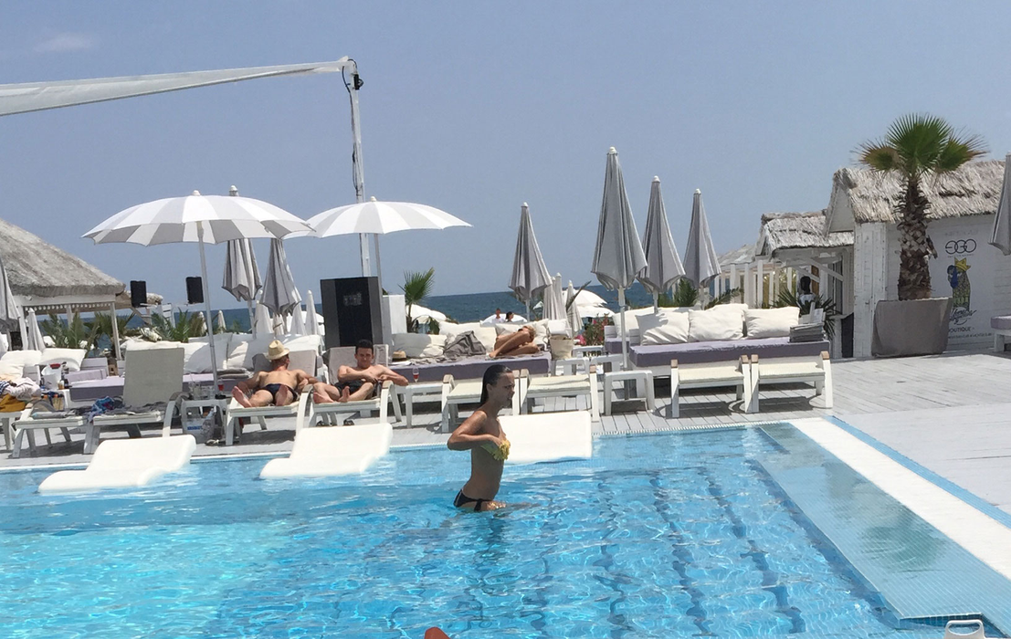Mara Mareș, apariție ”bine, bine” la mare!