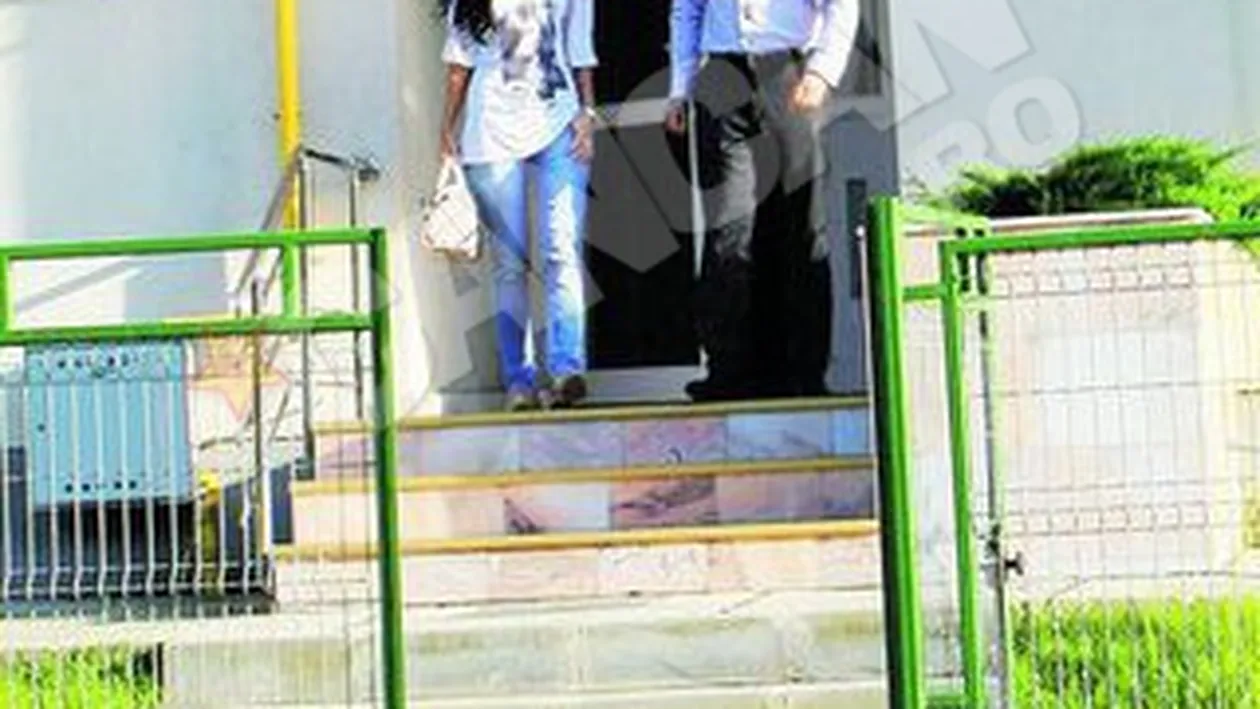 Ami e pe cale sa cada la pace cu Liviu de dragul fetitei lor, Carmina! Se muta in cartier cu Varciu!