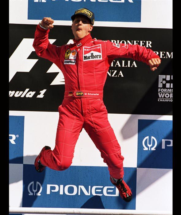 Au ieşit la iveală noi detalii despre starea de sănătate a lui MICHAEL SCHUMACHER! Anunţul făcut de managerul campionului de Formula 1