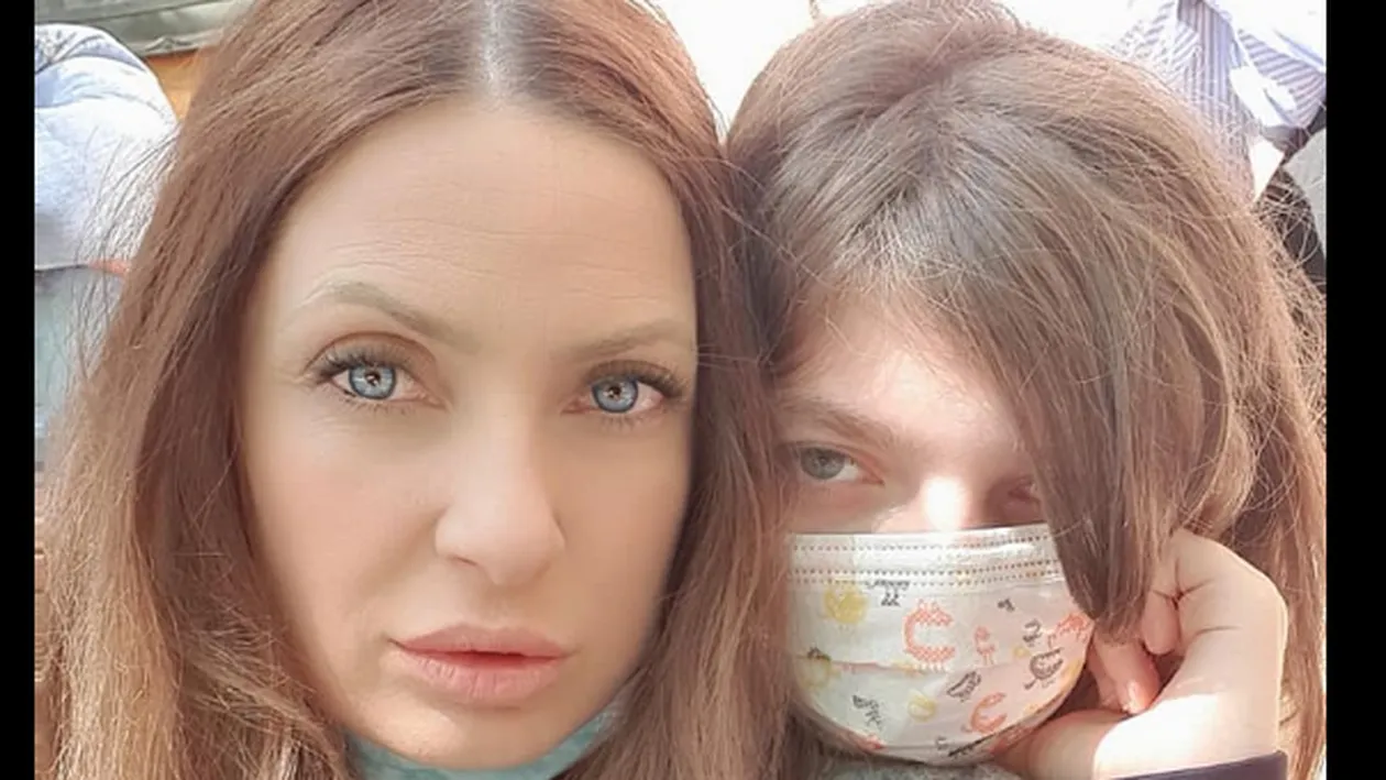 Adela e din nou hărțuită! Mama ei a deschis ancheta și cere, disperată, ajutor: ”Poate datele astea ajută Poliția!”