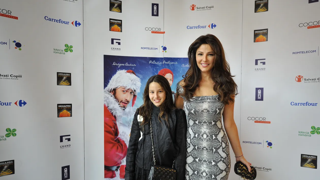 La noua ani, fiica Oanei Cuzino le face concurenta serioasa divelor patriei. Poarta accesorii de mii de euro, de marca