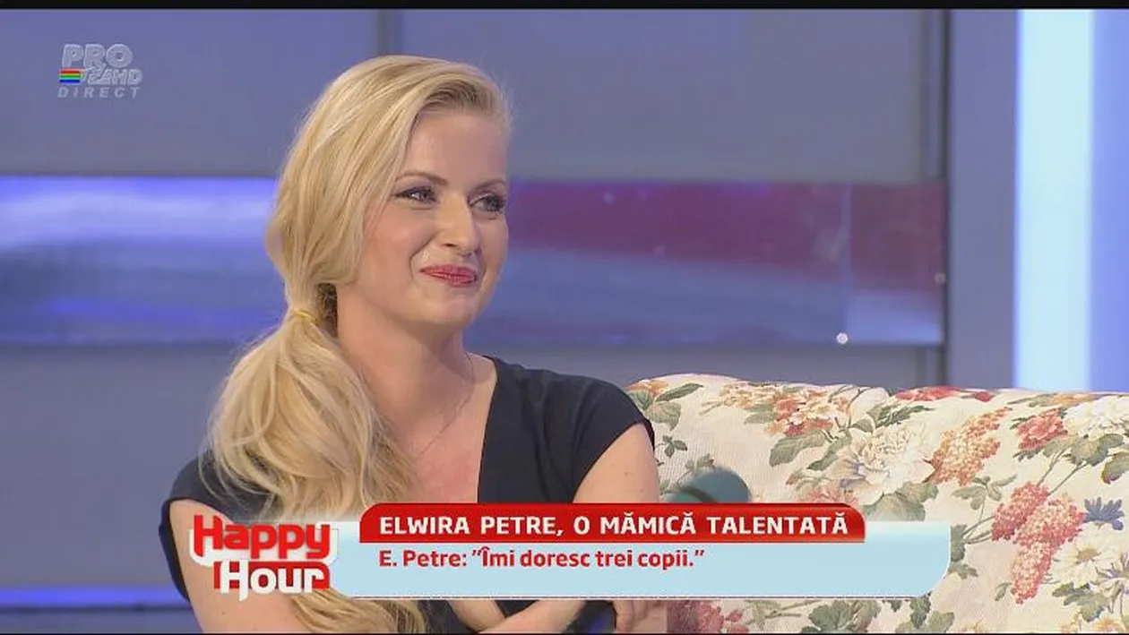 La trei luni de când a născut, soţia lui Mihai Petre vrea să rămână din nou însărcinată: Vreau trei copii