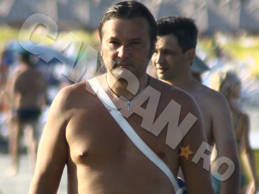 Adrian Petrache, în anul 2007, după intervenţiile la nas şi cele de scoatere a ”pungilor” de sub ochi