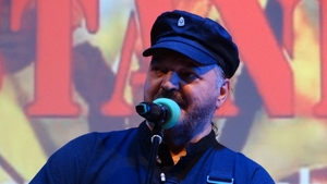 Câţi euro lua Victor Socaciu pentru un concert? Din ce făcea bani cântăreţul