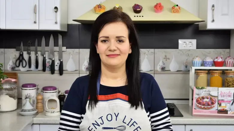 Cum le răspunde Jamila haterilor care s-au plâns că au făcut rețeta ei de cozonac și au dat greș? Bucătăreasa nu s-a putut abține