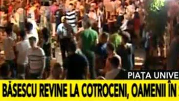 Protestatarii de la Universitate au ocupat carosabilul, jandarmii s-au asezat in dispozitiv