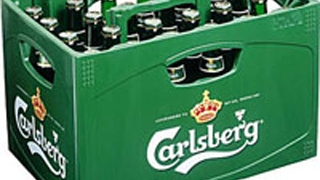 Angajatii Carlsberg, in greva pentru ca li s-a limitat consumul de bere la munca!