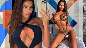 Evgenia s-a operat și toți masculii au "înghețat"! Pe formele ei sunt invidioase multe femei!