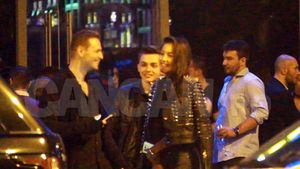 Fostul iubit al Elenei Basescu ”loveşte neaşteptat” Joe din Drumul Taberei i-a "suflat" bomba-sexy lui "Săgeată"