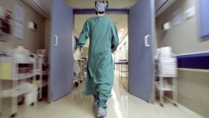 Anunțul făcut de ministrul Sănătății, după ce femeia care a luat foc pe masa de operații a murit: ”Atât eu, cât și…”
