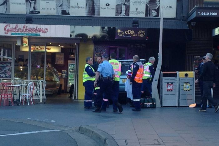 O maşină a intrat în mulţime la Sydney. Cel puţin cinci persoane au fost rănite, inclusiv un bebeluş