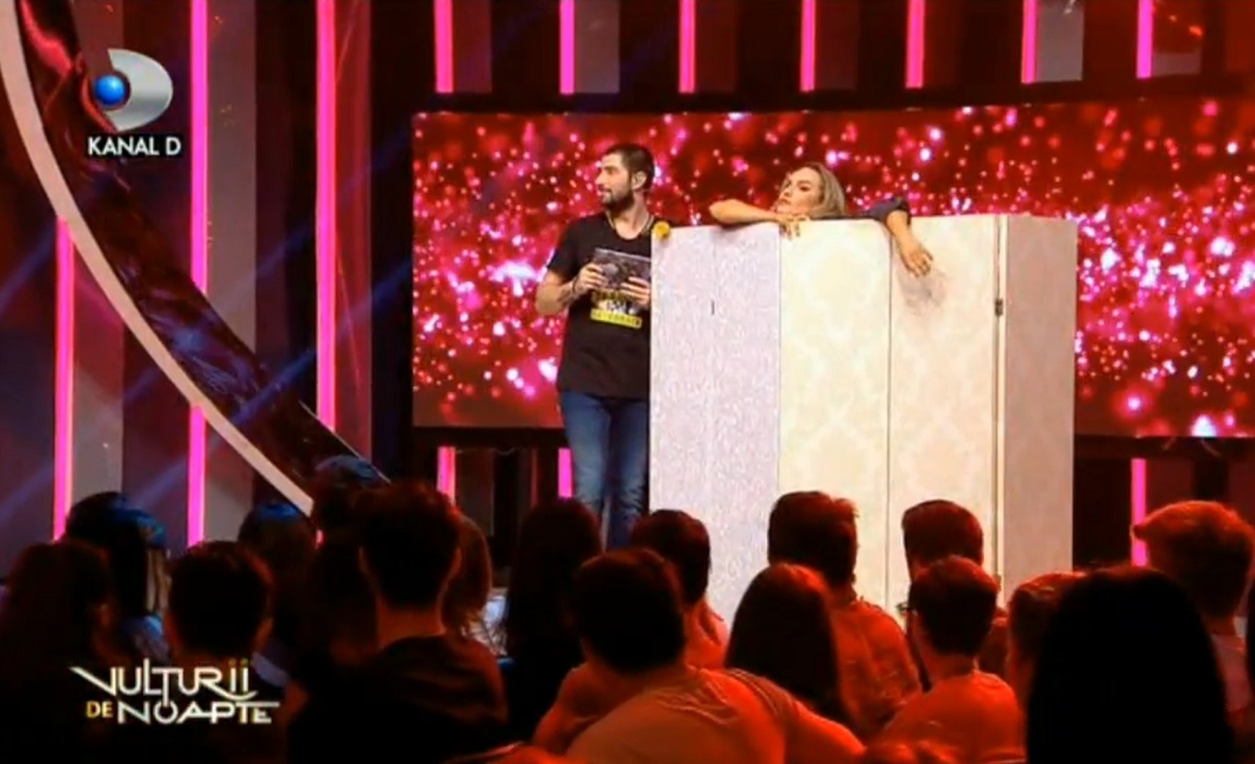 Anna Lesko a rămas fără sutien la Kanal D! Cum a reacționat Victor Slav