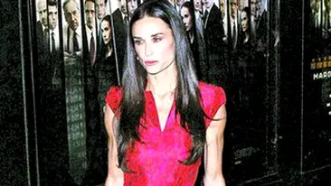 Demi Moore socheaza cu lookul ei! Suferinta a anorexie