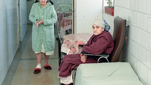 Anchetă în Focșani! Angajații unui cămin de vârstnici, acuzați că fură mâncarea bătrânilor