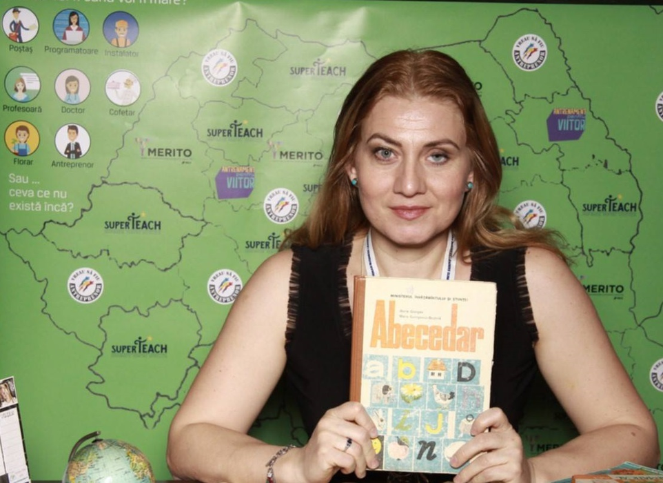 De la Abecedar, copiii au trecut la tabletă